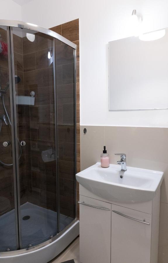 Clicktheflat Aleje Niepodleglosci Center Apart Rooms وارسو المظهر الخارجي الصورة