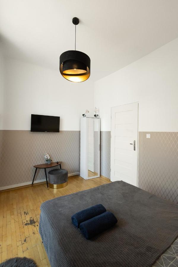 Clicktheflat Aleje Niepodleglosci Center Apart Rooms وارسو المظهر الخارجي الصورة